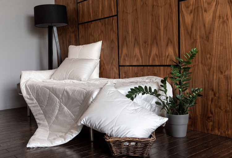 Одеяло стеганое GERMAN GRASS 64171 CAMEL WOOL GRASS 160x220 легкое