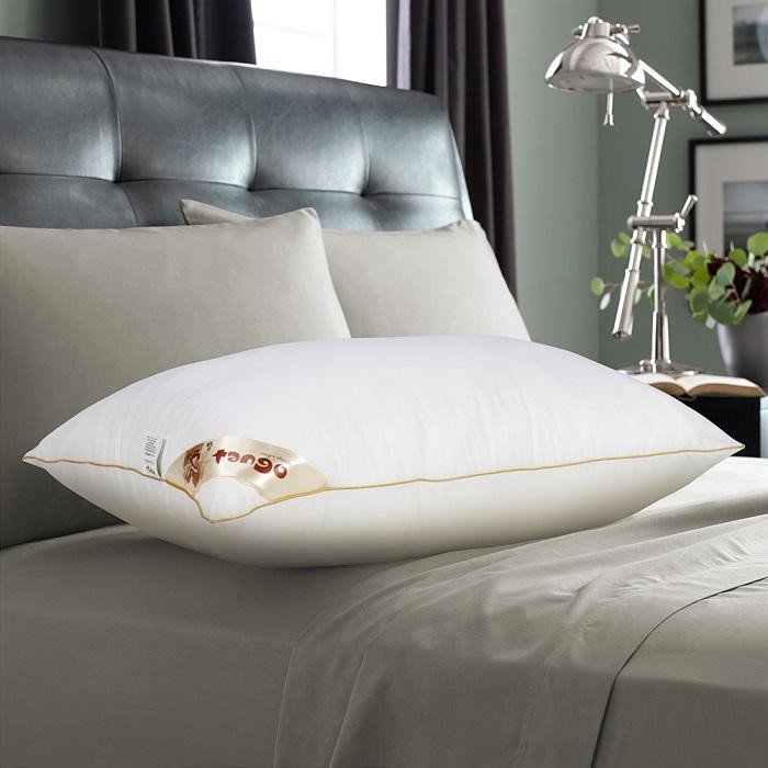 Подушка TANGO GOLD БАМБУК 70х70С