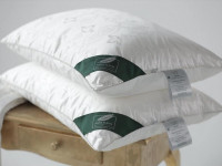 Подушка из натурального шелка ANNA FLAUM NOSTALGIE KOLLEKTION 50х70 средняя