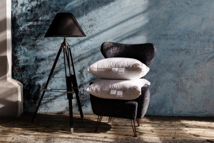 Подушка с бортиком GERMAN GRASS QUEEN DOWN GRASS 68х68 средняя