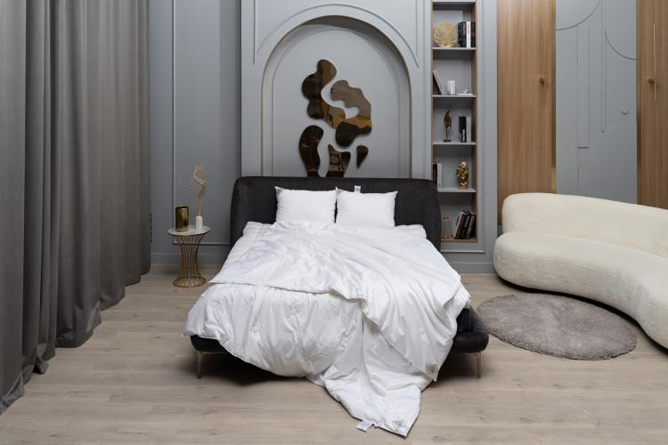 Одеяло стеганое точечно GERMAN GRASS LUXURY SILK GRASS 160х220 всесезонное