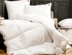 Одеяло пуховое в сатине кассетное Легкие Сны ЛОРЕТТА 140х205х2 теплое