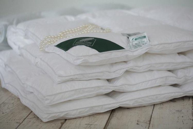 Одеяло кассетное с бортиком из элитного белого гусиного пуха ANNA FLAUM PERLE KOLLEKTION 200х220 теплое