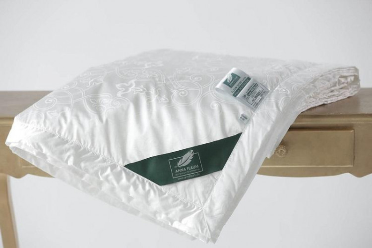 Одеяло из натурального шелка ANNA FLAUM NOSTALGIE KOLLEKTION 200х220 легкое