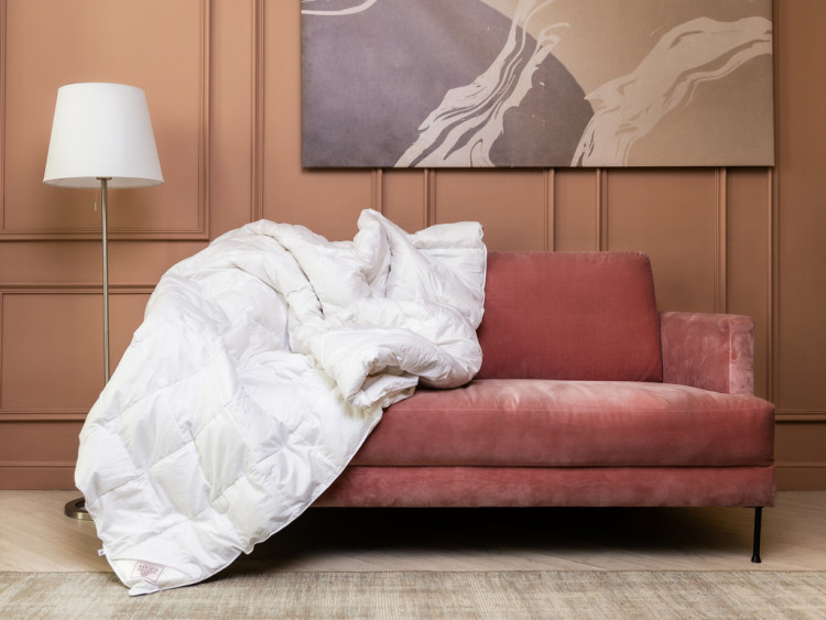 Одеяло кассетное GERMAN GRASS ROYAL DOWN GRASS 140х205 всесезонное Light