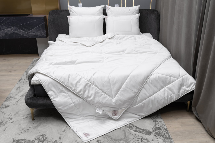 Одеяло стеганое GERMAN GRASS MERINO WOОL GRASS 150x200 всесезонное