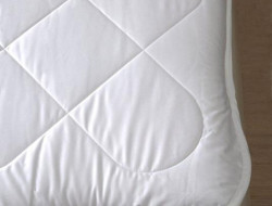 Наматрасник стеганый теплый из шерсти мериноса ANNA FLAUM WARM KOLLEKTION 180х200